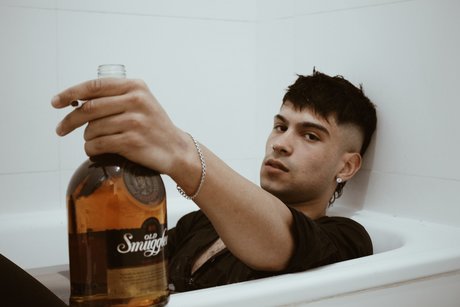 Mathild Reidd_ OnlyFans Strip