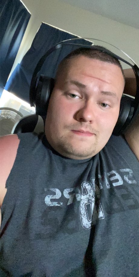 Matt B_ Nacktbilder geleakt