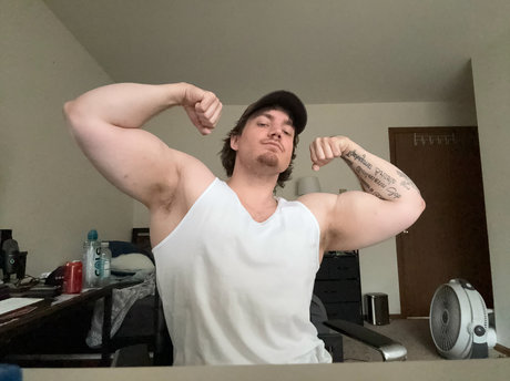 MasterUltimateGod OnlyFans Nacktfotos