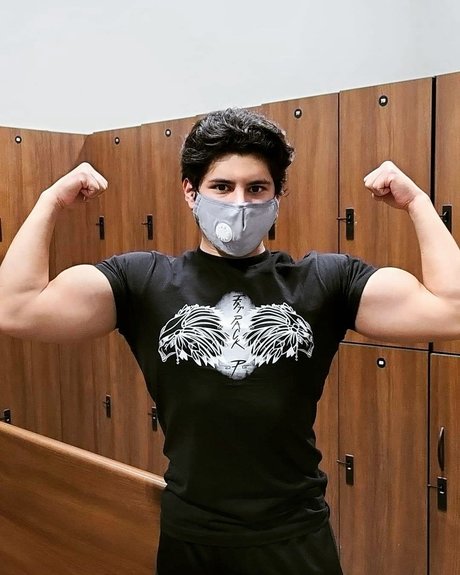 Master Of Disaster Oben ohne OnlyFans