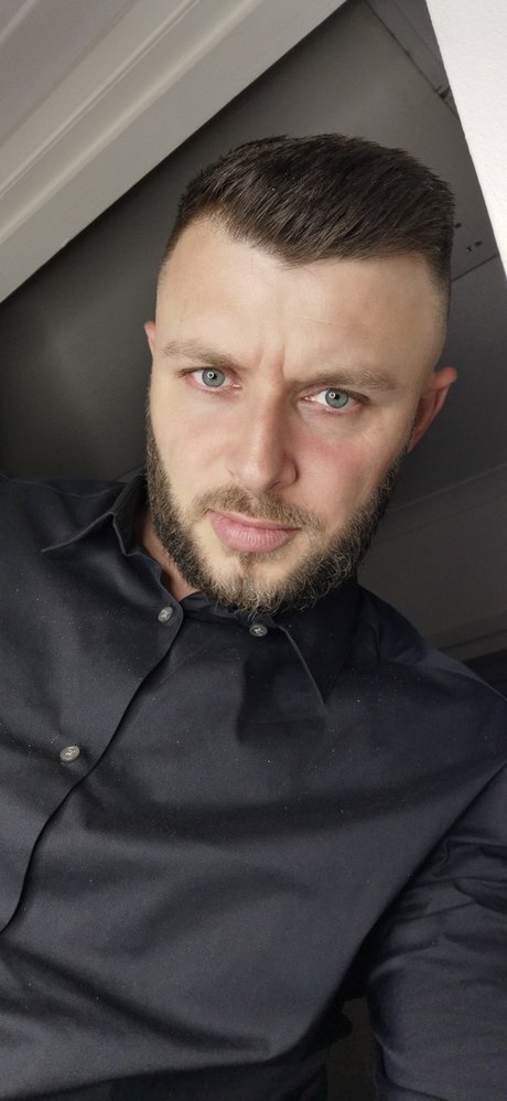 Jake Johnson OnlyFans Lesbisch