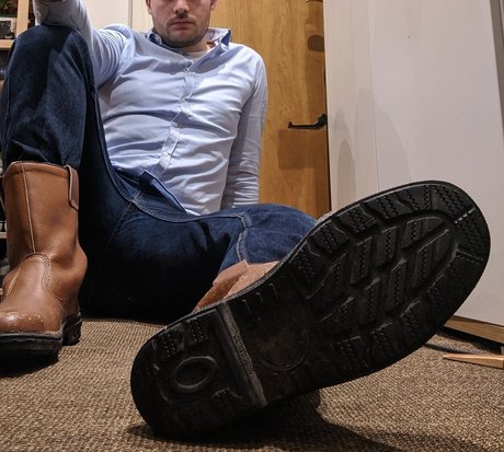 Master Beanie NurlyFans-Pornos