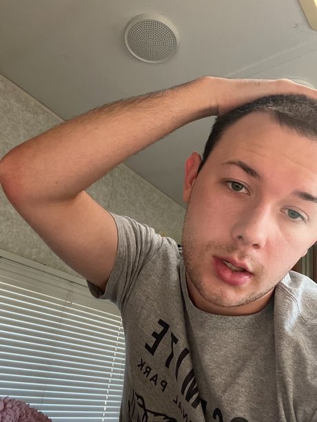 Mason Fleshwood OnlyFans Star