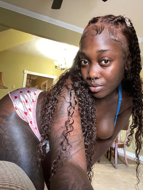 Freaky Blackshaa TheFox_ Leak von OnlyFans