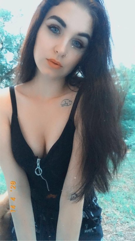 EmpressEri OnlyFans Gratis-Inhalte