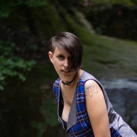 Black Sakura OnlyFans geleakte Brüste