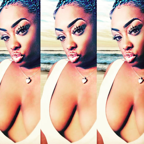 MzVon2U OnlyFans-Bilder