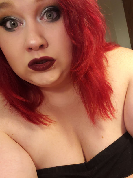 Nevaehmay Heiße OnlyFans Inhalte