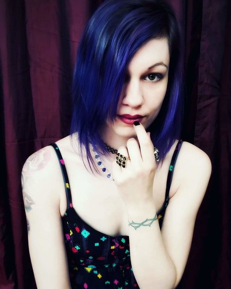 Blissery OnlyFans nackte Brüste