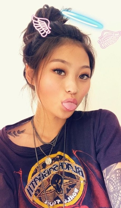 gut bestückte shemale onlyfans sexy Nacktbilder Foto