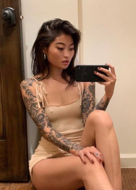 Mae Col OnlyFans Fotos