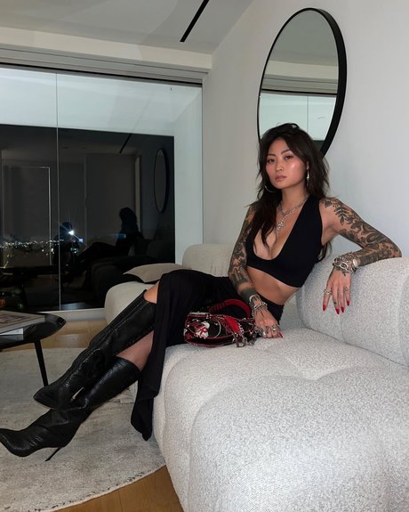 Mae Col Nacktbilder von OnlyFans