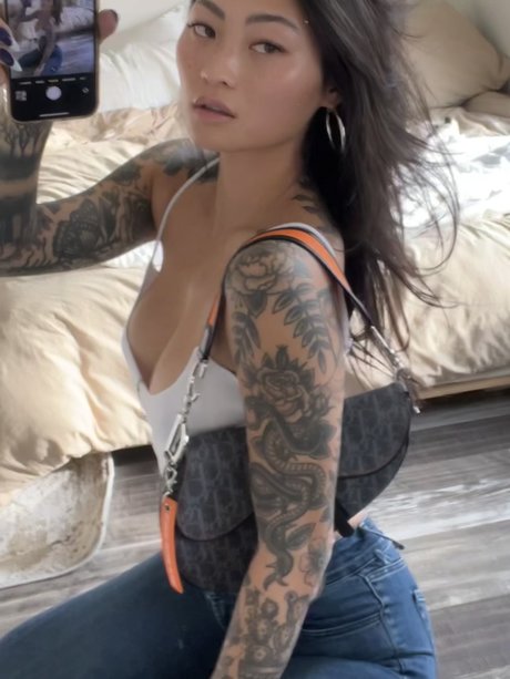 Mae Col OnlyFans Strip