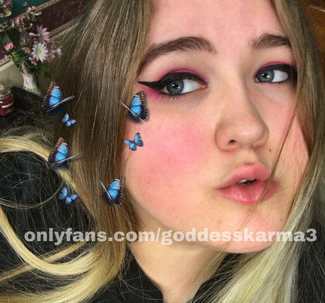 karmatheslut777 OnlyFans Leak