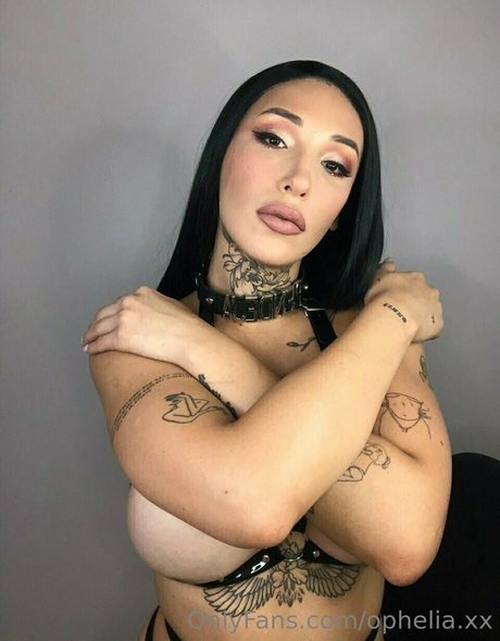 ophelia xx OnlyFans Pornografie