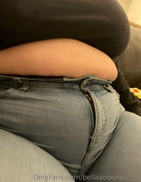 bellaabbondanza OnlyFans Nacktbilder