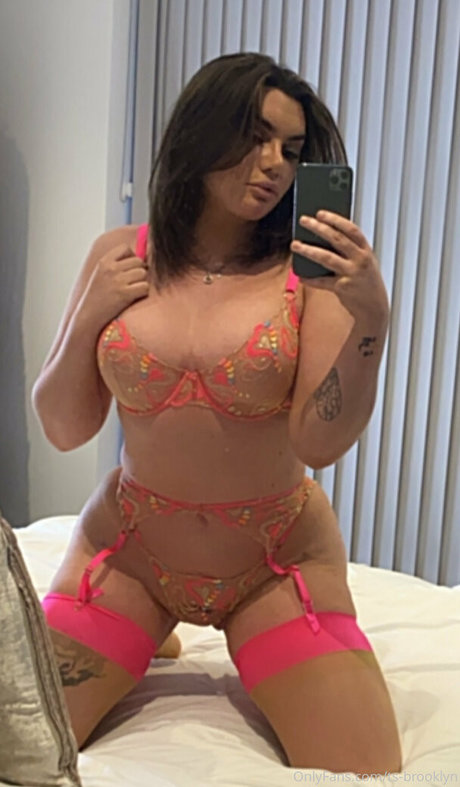 ts brooklyn Brüste OnlyFans