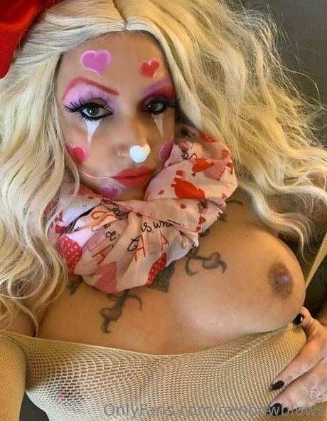 rainbowblows Titten OnlyFans