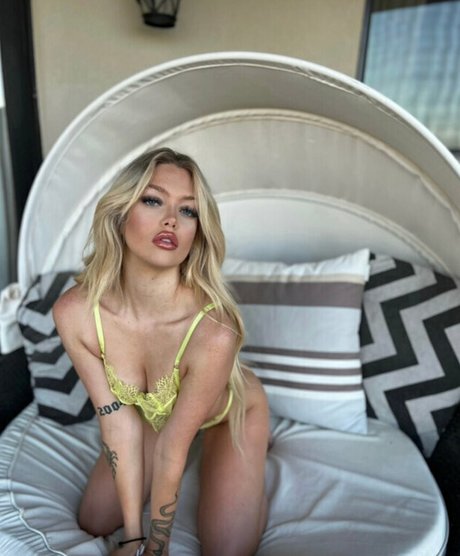 vanessawet18 OnlyFans-Inhalte