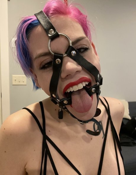 Mm darkside OnlyFans-Model