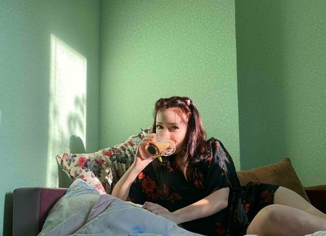 elliemooree Oben ohne OnlyFans