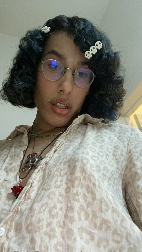 Monetforma NurlyFans-Pornoleaks