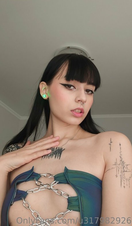 nefer titi xxx OnlyFans Nacktfotos