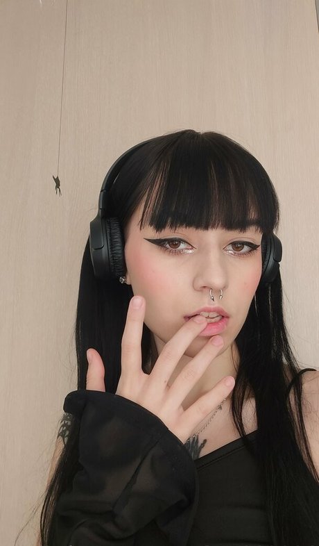 nefer titi xxx OnlyFans-Bilder geleakt