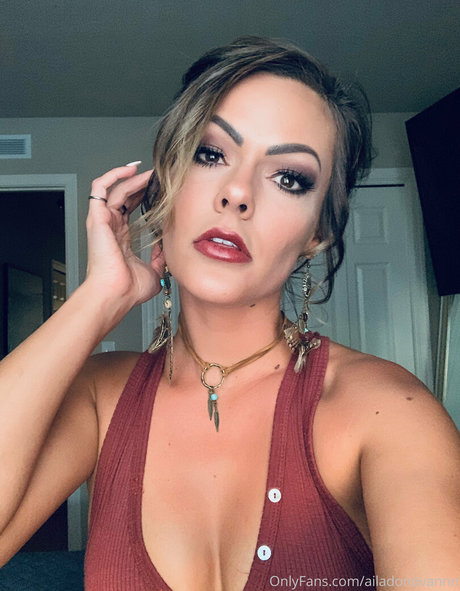 ailadonovannn XXX OnlyFans