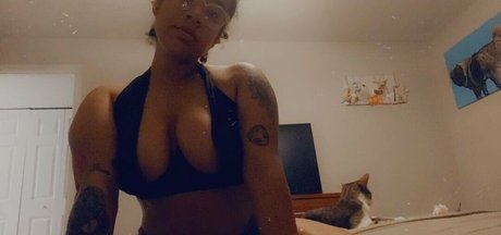 Elusivemulatto Nacktbilder auf OnlyFans