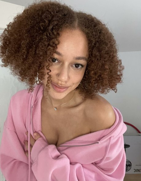 Alwaysbeshy OnlyFans Pornografie geleakt