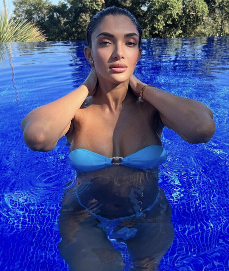 Nadiya Khan Nacktbilder von OnlyFans geleakt