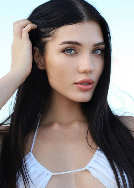 Alina Enero OnlyFans Bilder nackt