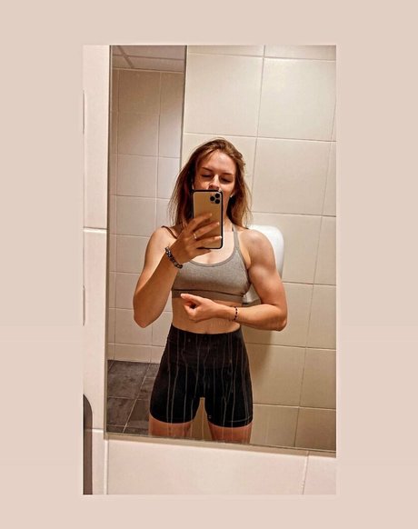 Leonovababy Nackt auf OnlyFans Leak