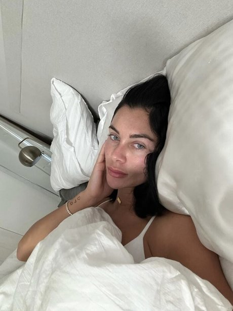 Cally Jane Beech Neue OnlyFans Leaks