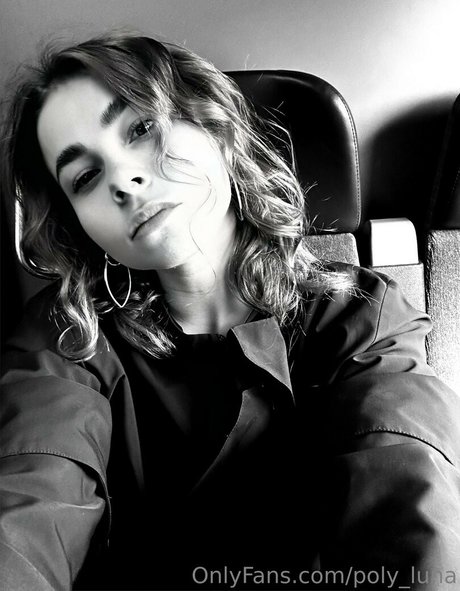 poly luna OnlyFans Gratis Porn