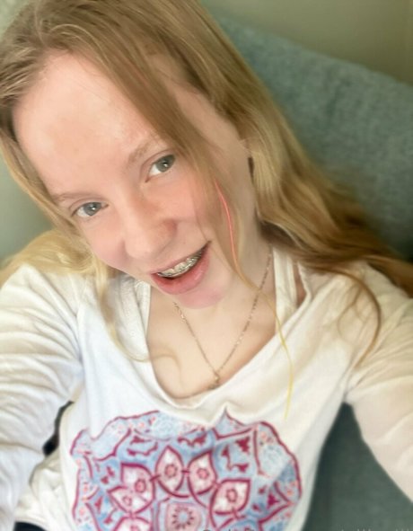 elli elli Nacktbilder von OnlyFans geleakt