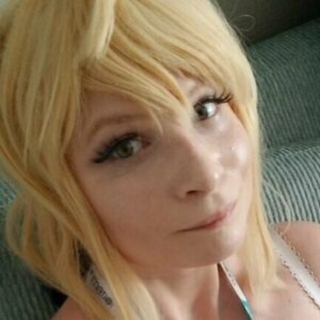 Accent Kisses OnlyFans Model Bilder