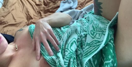 Oliviauncovered Nacktbilder von OnlyFans geleakt