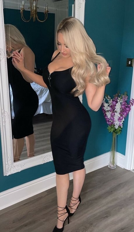 Emma Louise Jones Nacktbilder von OnlyFans geleakt