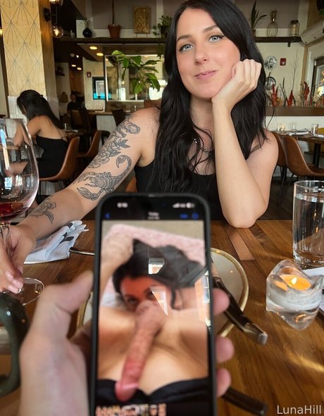 LunaX OnlyFans Sextape