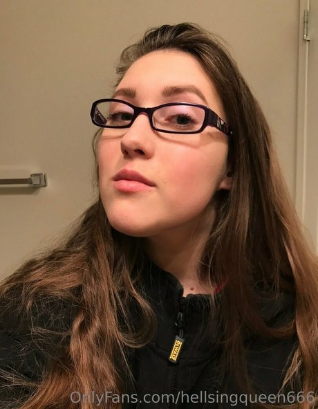 hellsingqueen666 OnlyFans explizite Inhalte