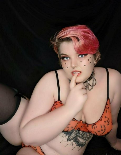 gore whore OnlyFans Sextape