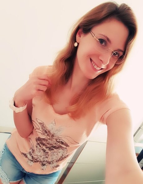 ellyedelweiss OnlyFans Nacktbilder