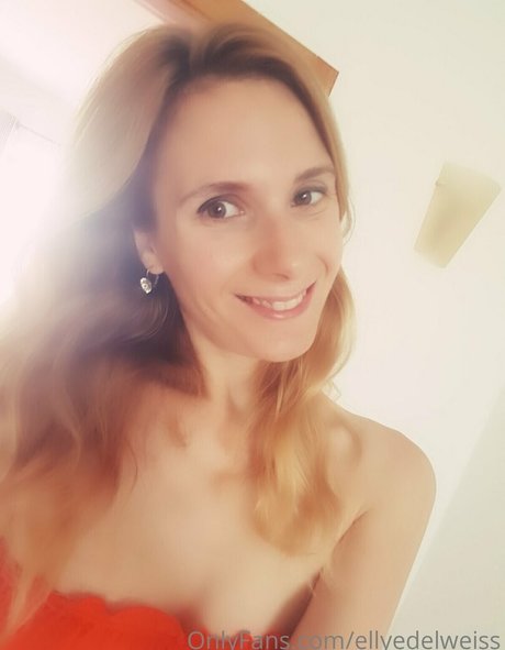 ellyedelweiss OnlyFans Mega