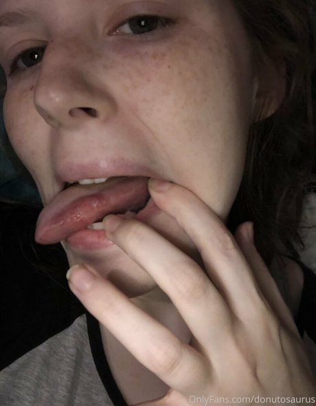 donutosaurus OnlyFans Nacktbilder