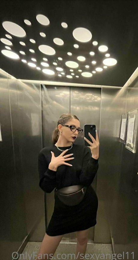 sofiaa2307 OnlyFans Leak