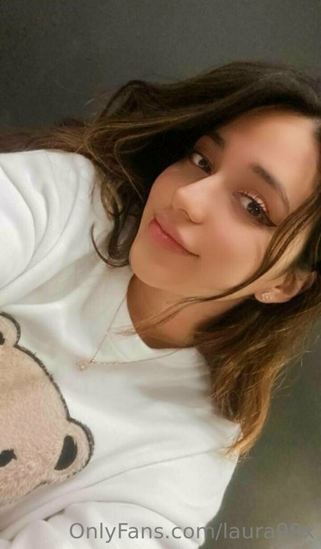 laura99x OnlyFans Inhaltstyp