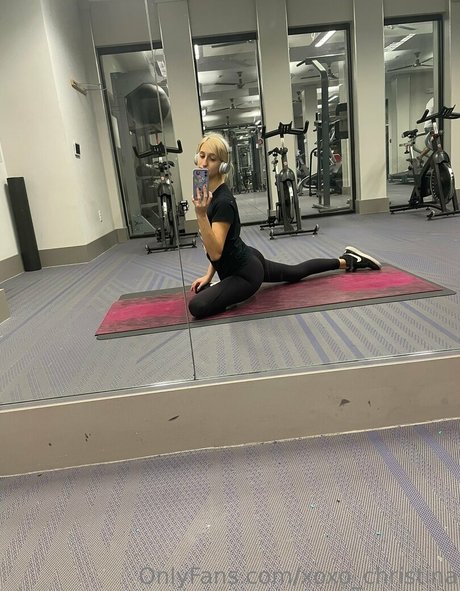 xoxo christina Neue geleakte OnlyFans-Inhalte