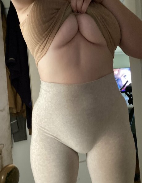 rileynixonfree OnlyFans Nacktbilder